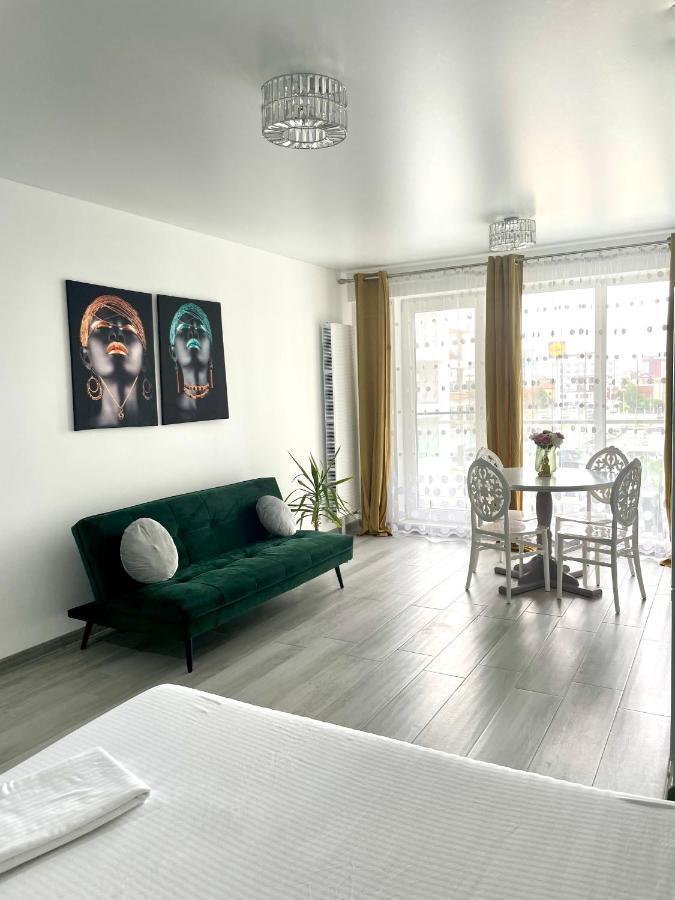 Ferienwohnung Dominic 2 Beds 1 Sofa Parking Pool Apartament By Alezzi Nord10 Năvodari Exterior foto