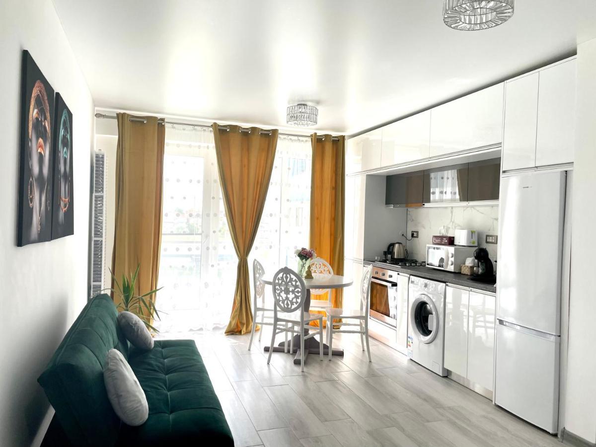 Ferienwohnung Dominic 2 Beds 1 Sofa Parking Pool Apartament By Alezzi Nord10 Năvodari Exterior foto