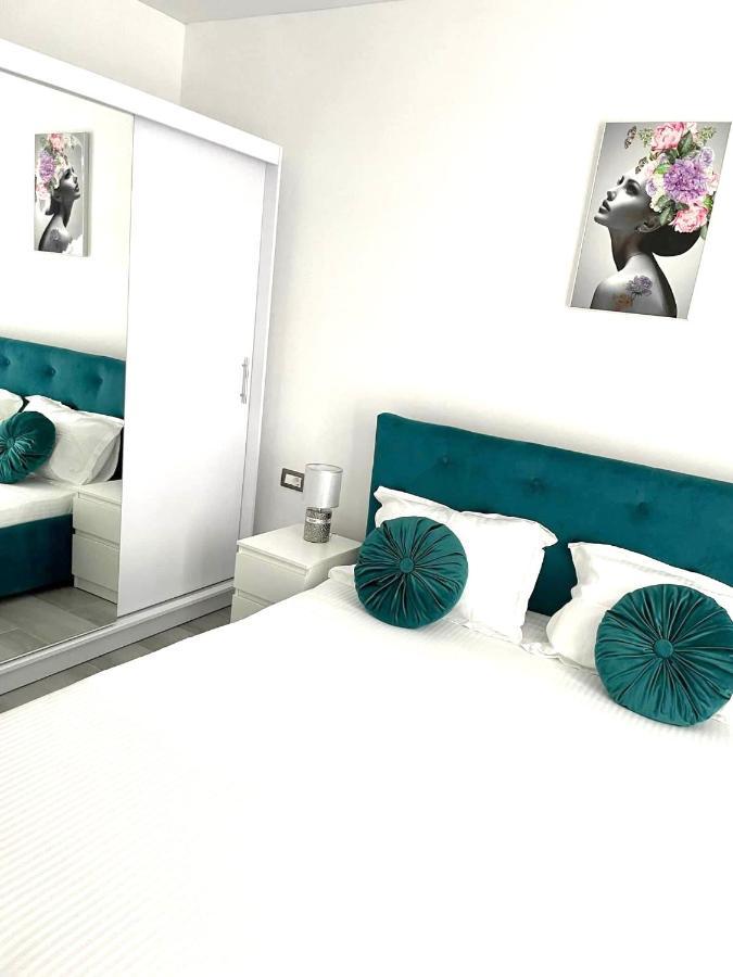 Ferienwohnung Dominic 2 Beds 1 Sofa Parking Pool Apartament By Alezzi Nord10 Năvodari Exterior foto